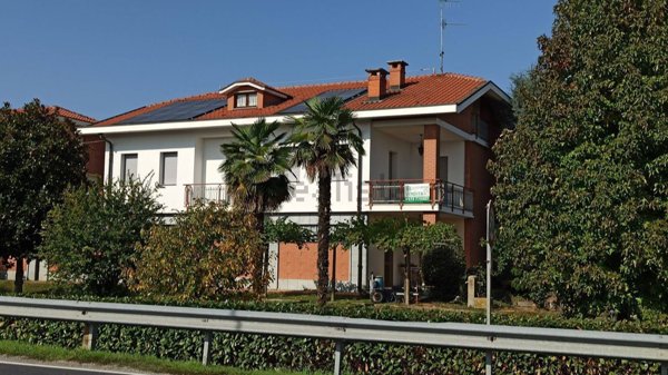 casa indipendente in vendita a Carrù