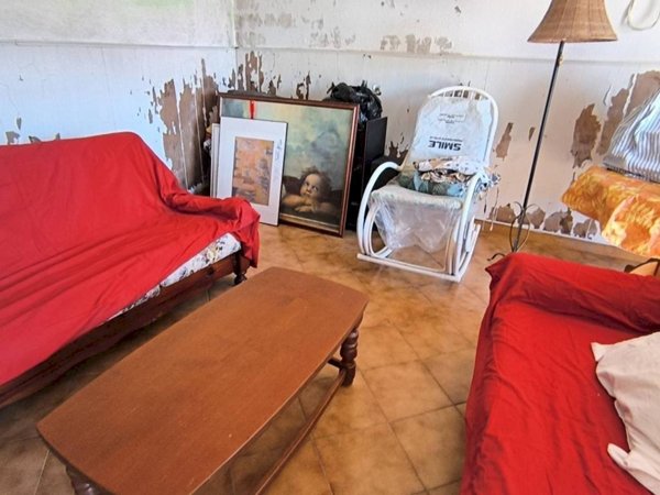 casa indipendente in vendita a Carrù in zona Frave