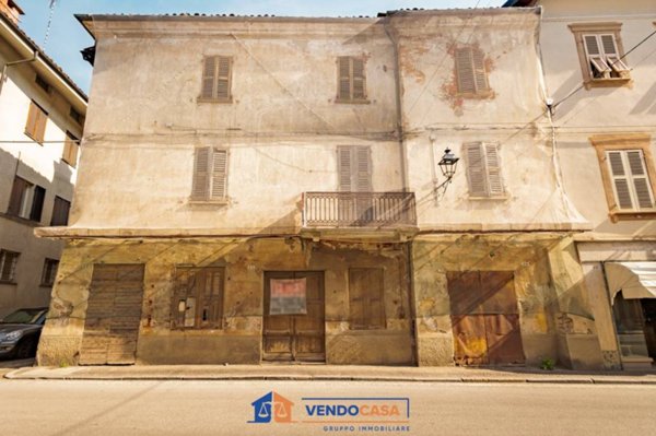 casale in vendita a Carrù