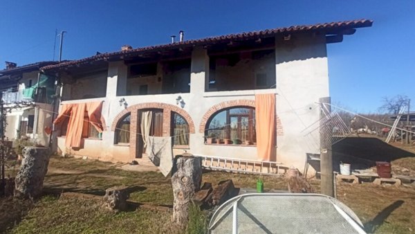 casa indipendente in vendita a Carrù