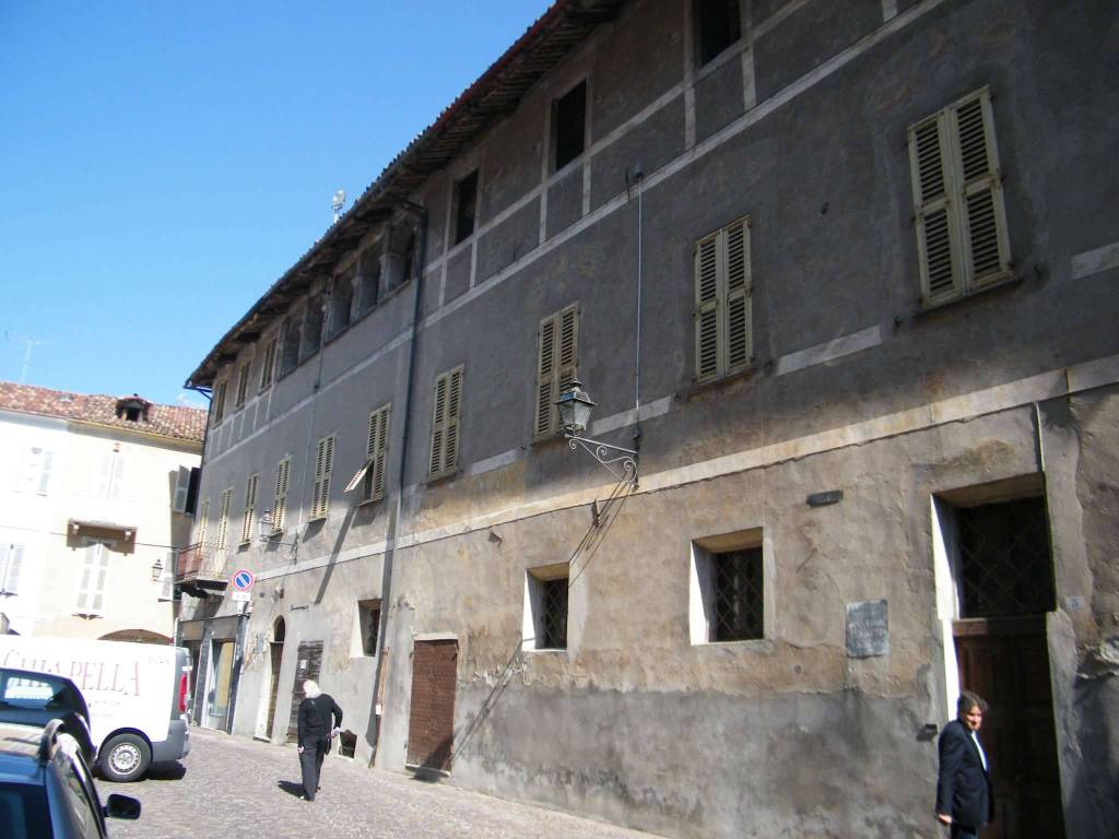 intera palazzina in vendita a Carrù