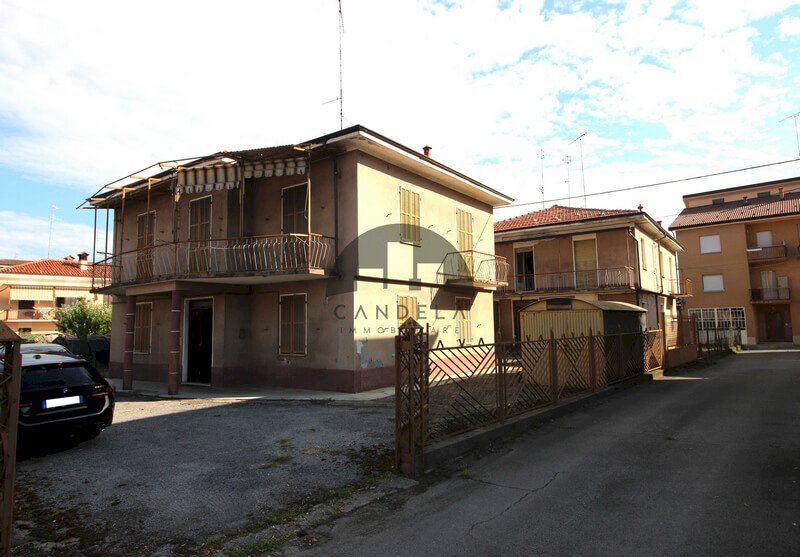casa indipendente in vendita a Carrù