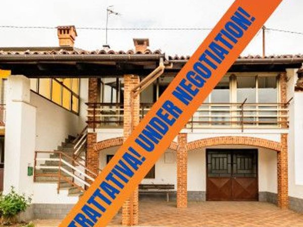 casa indipendente in vendita a Carrù