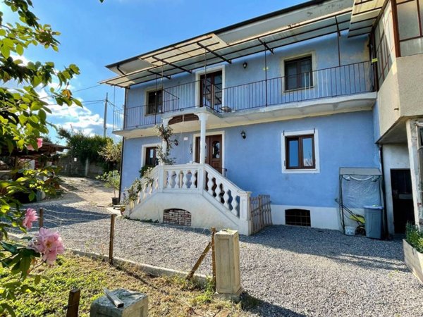 casa indipendente in vendita a Carrù