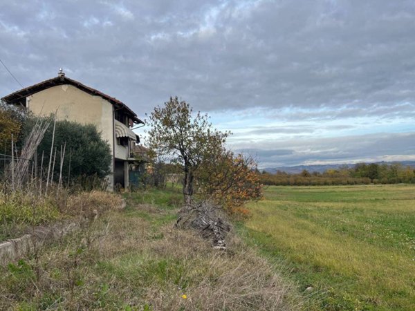 casa indipendente in vendita a Carrù in zona Frave