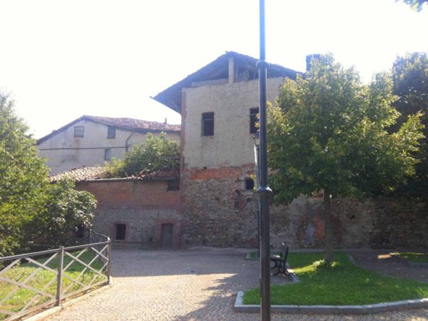 casa indipendente in vendita a Carrù