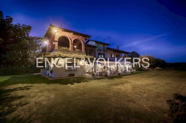 casa indipendente in vendita a Carrù