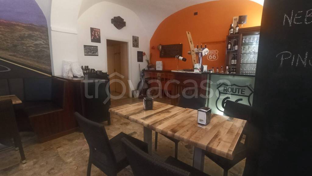negozio in vendita a Carrù