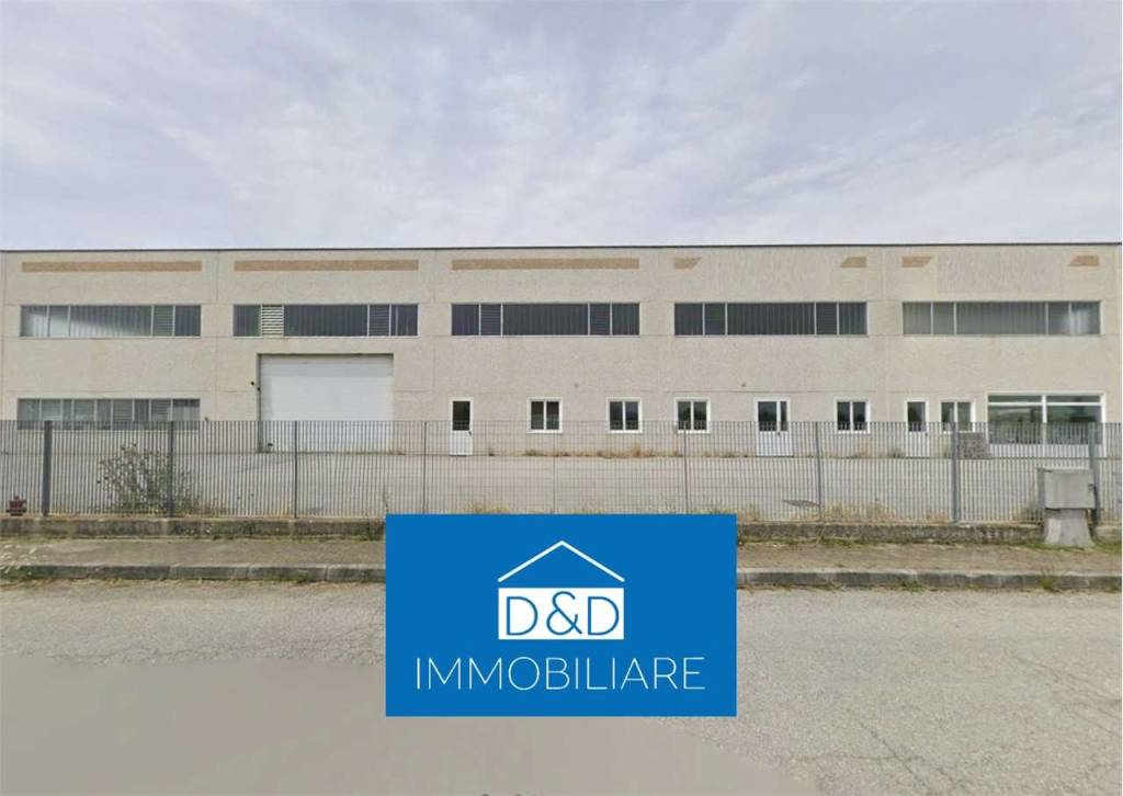 capannone in vendita a Carrù
