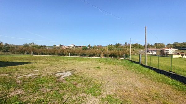 terreno edificabile in vendita a Carrù