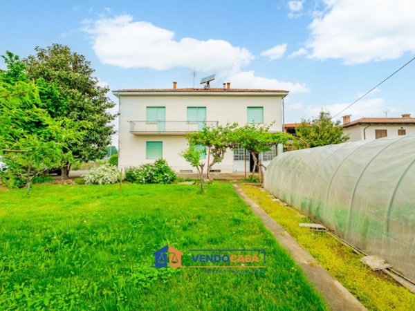 casa indipendente in vendita a Carrù