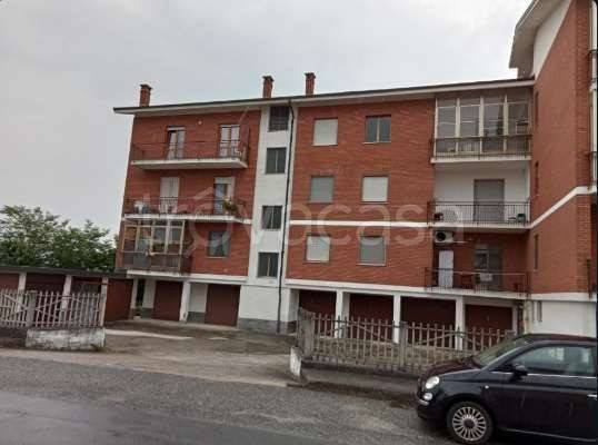 negozio in vendita a Carrù
