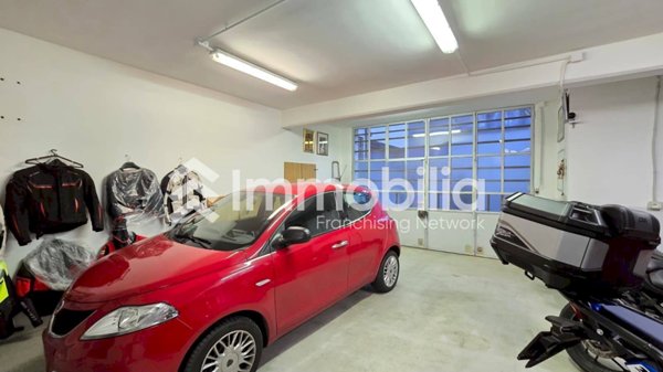 locale di sgombero in vendita a Carrù