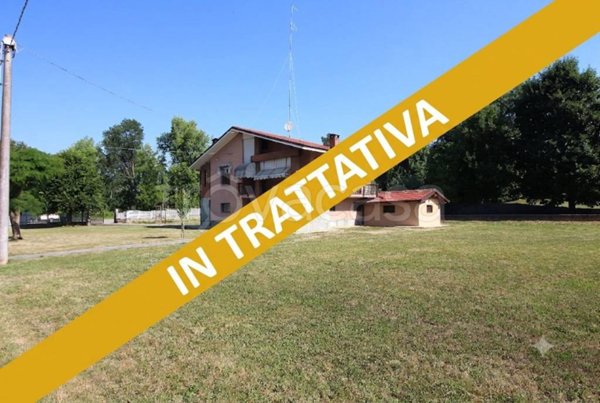 casa indipendente in vendita a Carrù in zona San Giovanni