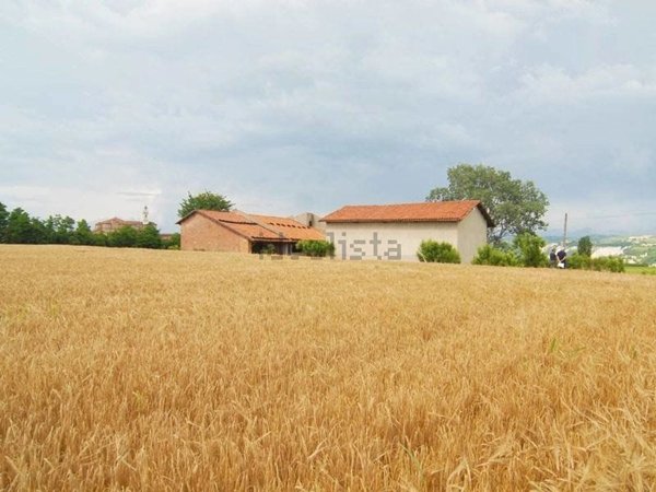 casale in vendita a Carrù in zona Ronchi