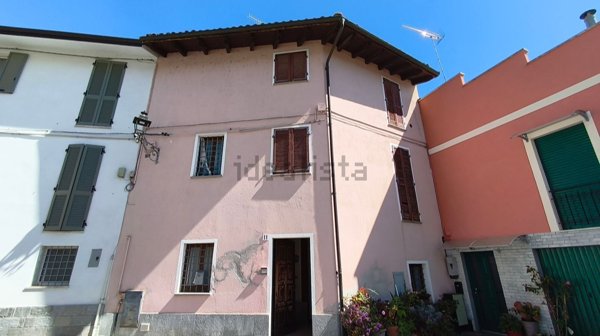 casa indipendente in vendita a Carrù in zona Ronchi