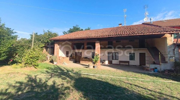 casa indipendente in vendita a Carrù in zona Bordino