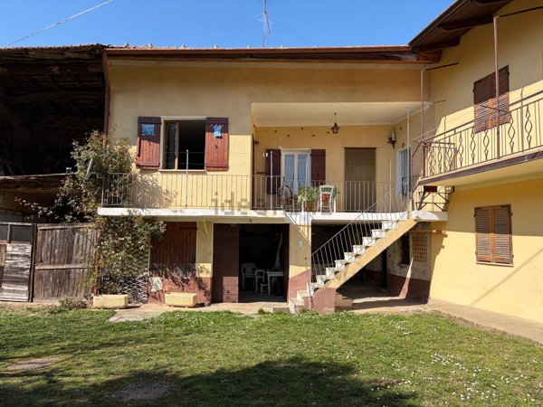casa indipendente in vendita a Cartignano