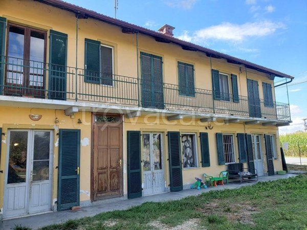 casa indipendente in vendita a Casalgrasso