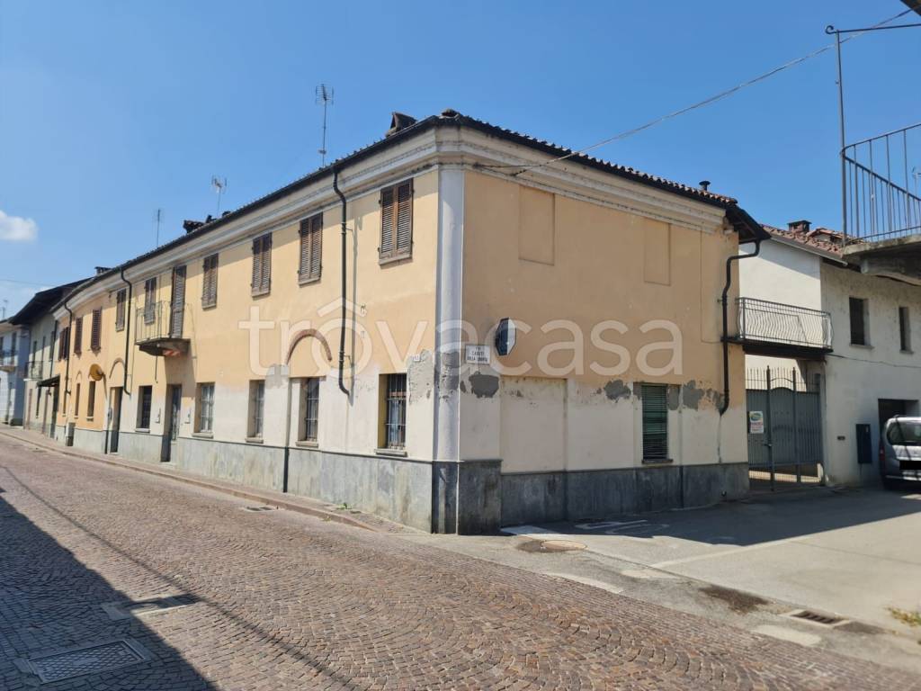 casa indipendente in vendita a Casalgrasso