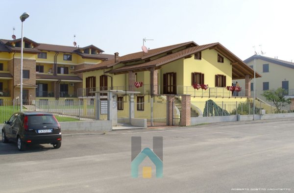 casa indipendente in vendita a Casalgrasso