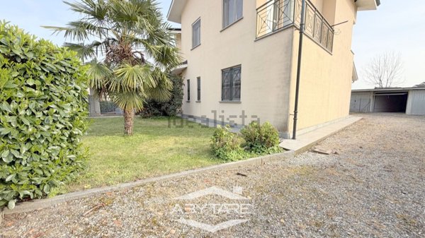 casa indipendente in vendita a Casalgrasso