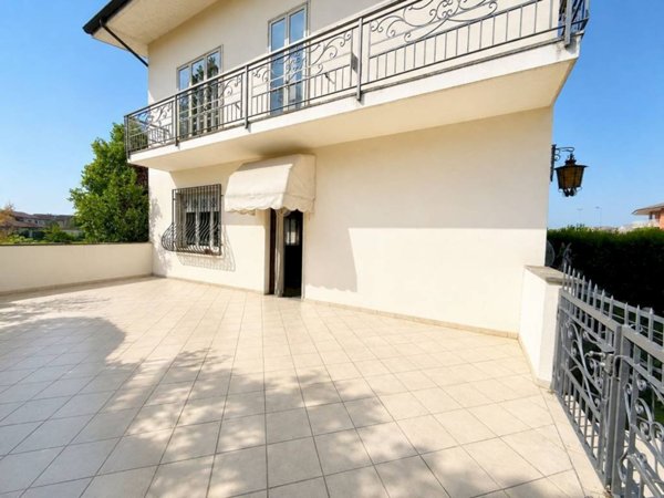 casa indipendente in vendita a Casalgrasso