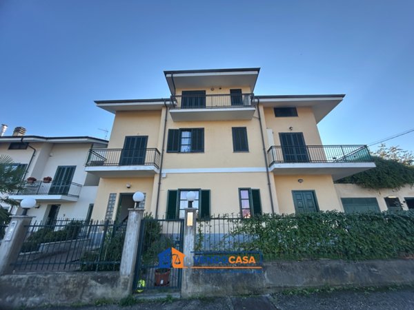 appartamento in vendita a Castagnito