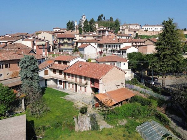 casa indipendente in vendita a Castagnito