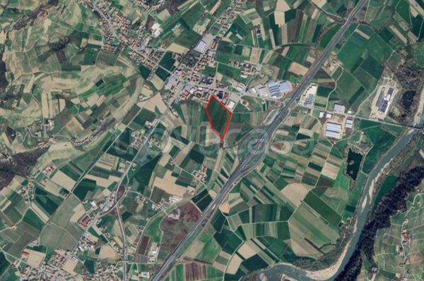 terreno agricolo in vendita a Castagnito