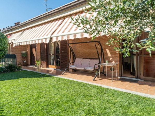 casa indipendente in vendita a Castagnito