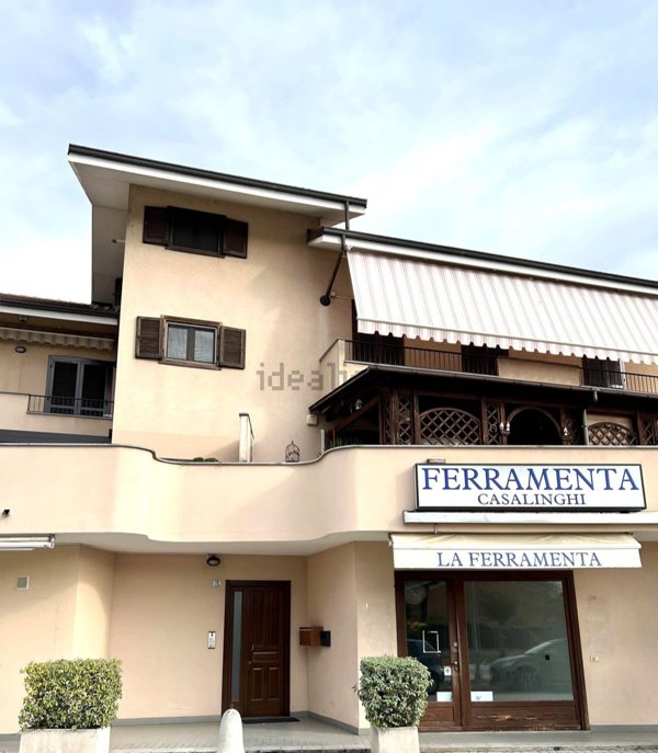 negozio in vendita a Castagnito