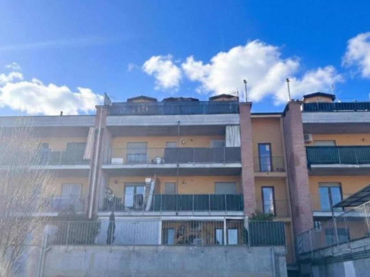 appartamento in vendita a Castagnito