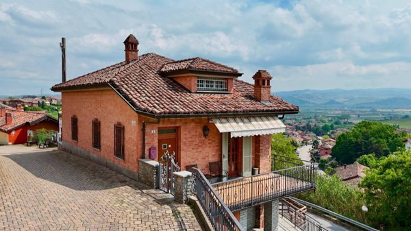 casa indipendente in vendita a Castagnito