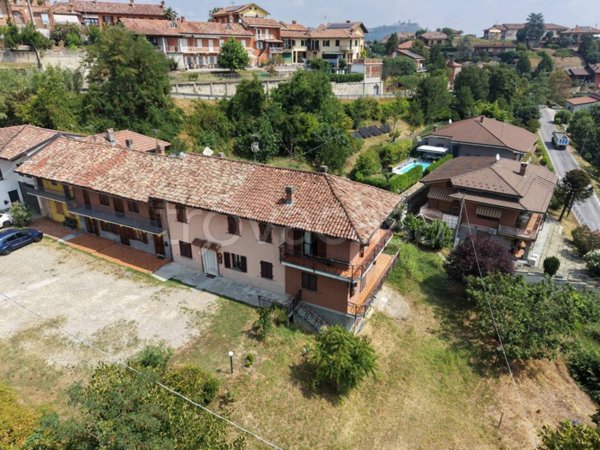 casa indipendente in vendita a Castagnito