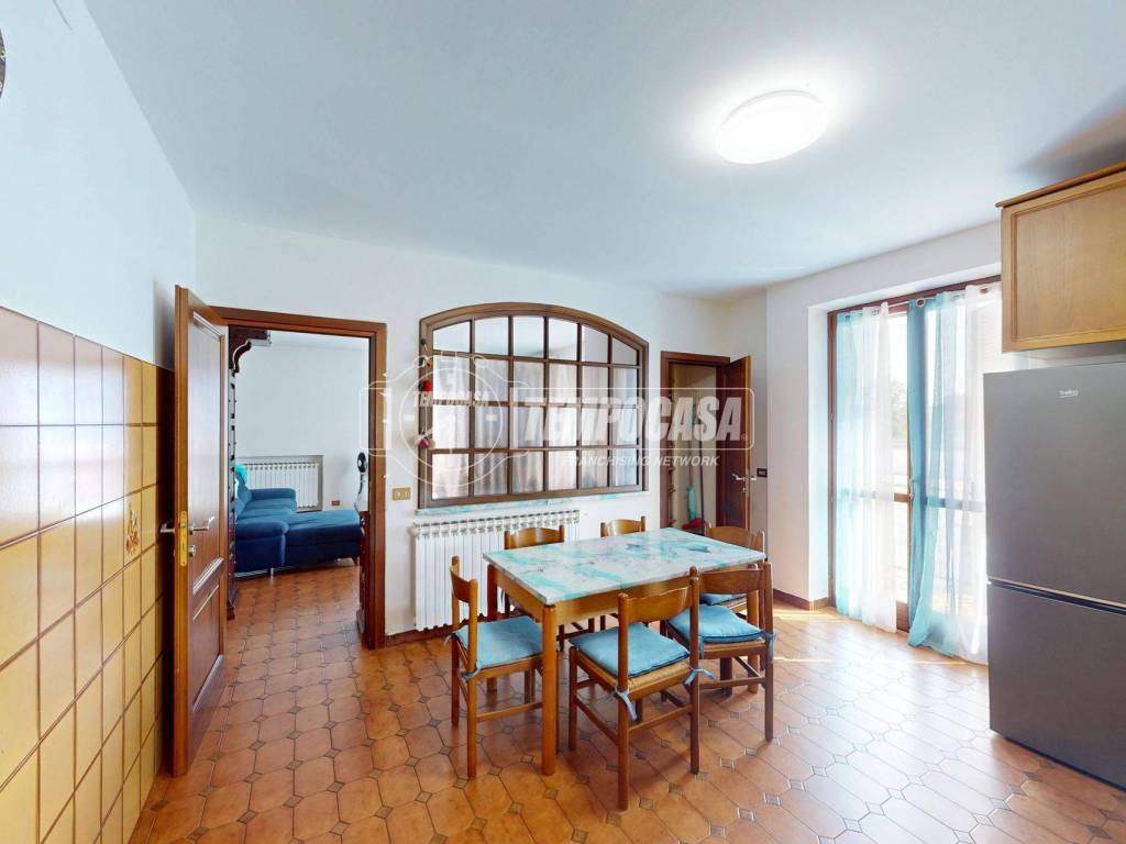 appartamento in vendita a Castagnito