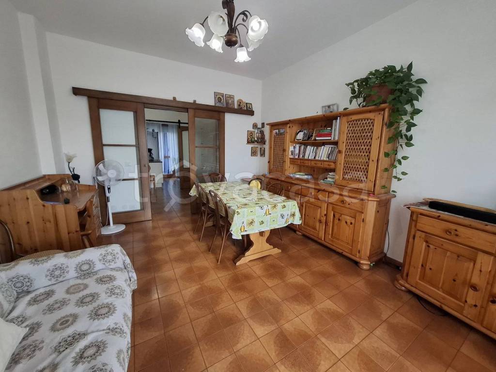 appartamento in vendita a Castagnito