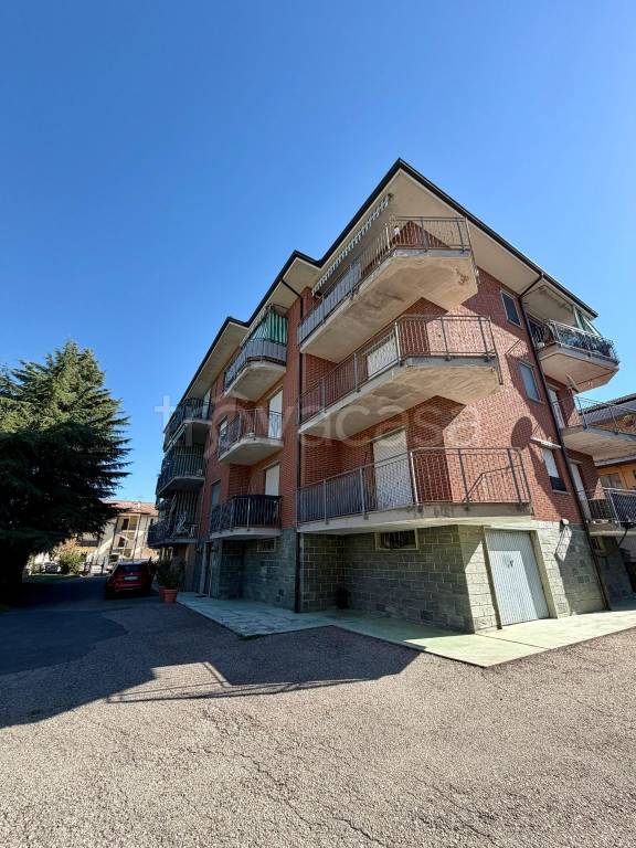 appartamento in vendita a Castagnito