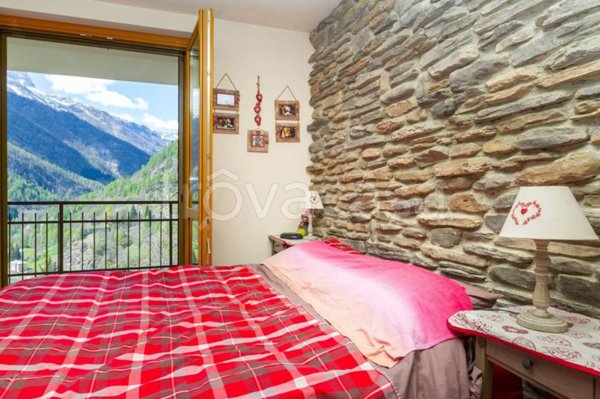 appartamento in vendita a Casteldelfino