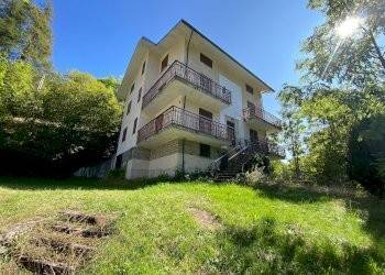 casa indipendente in vendita a Casteldelfino