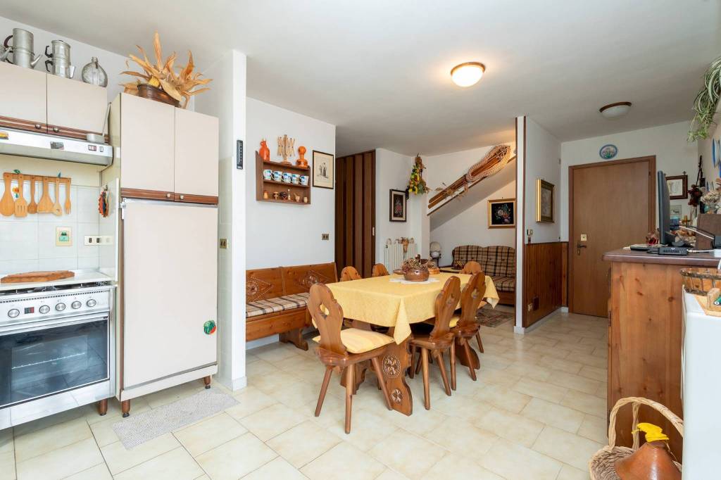appartamento in vendita a Casteldelfino