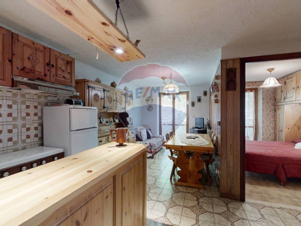 appartamento in vendita a Casteldelfino