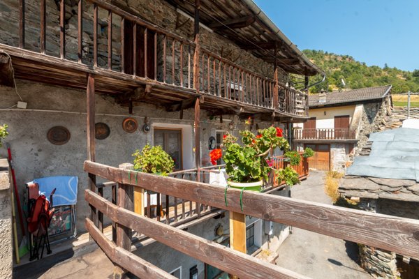 mansarda in vendita a Casteldelfino