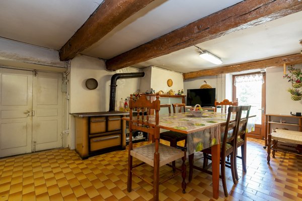 casale in vendita a Casteldelfino