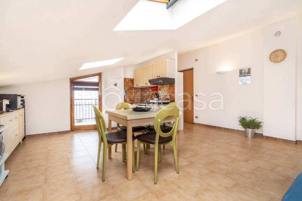 appartamento in vendita a Casteldelfino