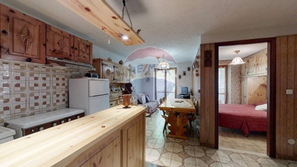 appartamento in vendita a Casteldelfino in zona Pusterle