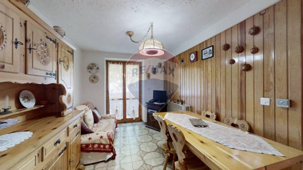appartamento in vendita a Casteldelfino in zona Pusterle