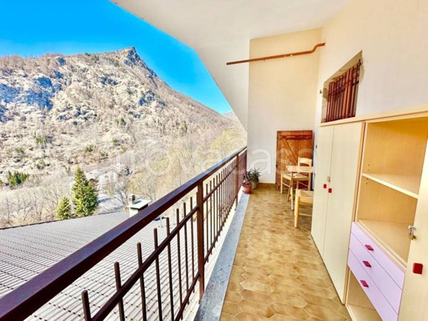 appartamento in vendita a Casteldelfino in zona Pusterle