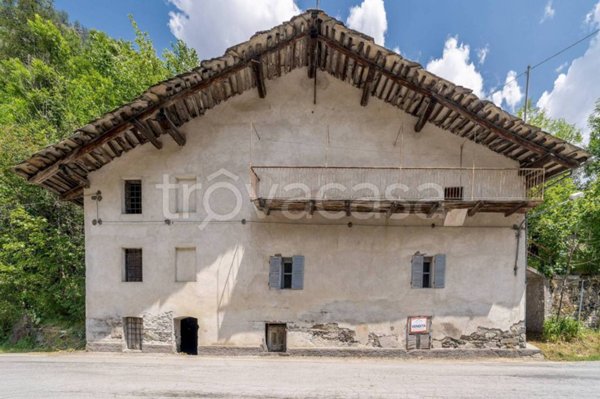 casa indipendente in vendita a Casteldelfino in zona Pusterle
