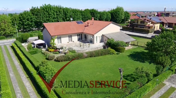 casa indipendente in vendita a Castelletto Stura